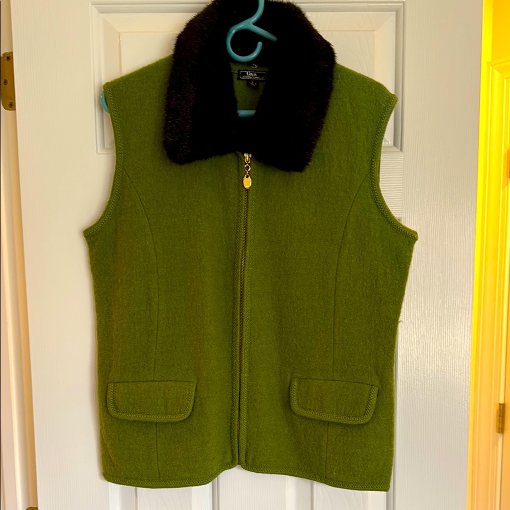 Lisa Green Vest with Black Collar